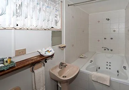 Warwick Settlers Inn Australia